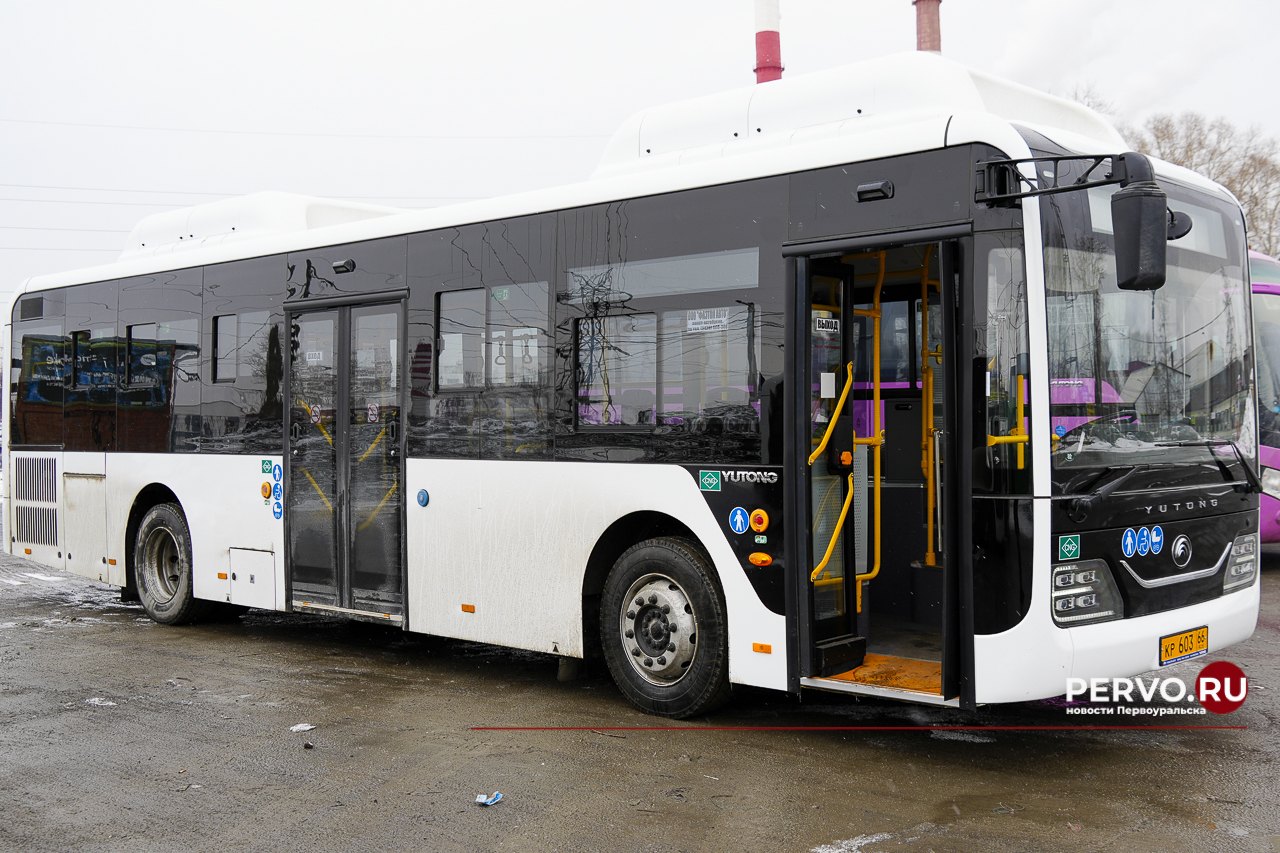 В Первоуральске на пригородную линию вывели новый автобус