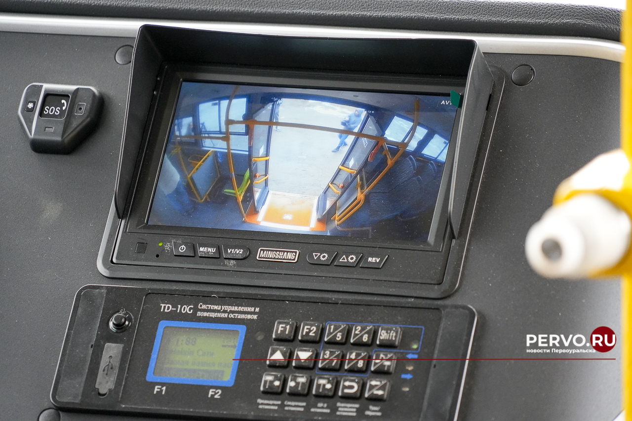 В Первоуральске на пригородную линию вывели новый автобус