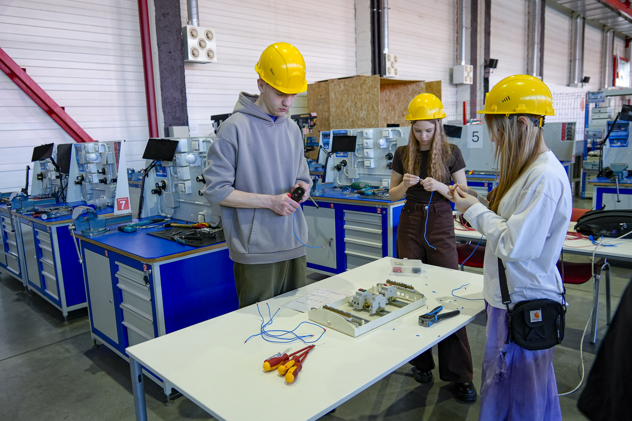 Школьники Первоуральска познакомились с программой «Будь профи»