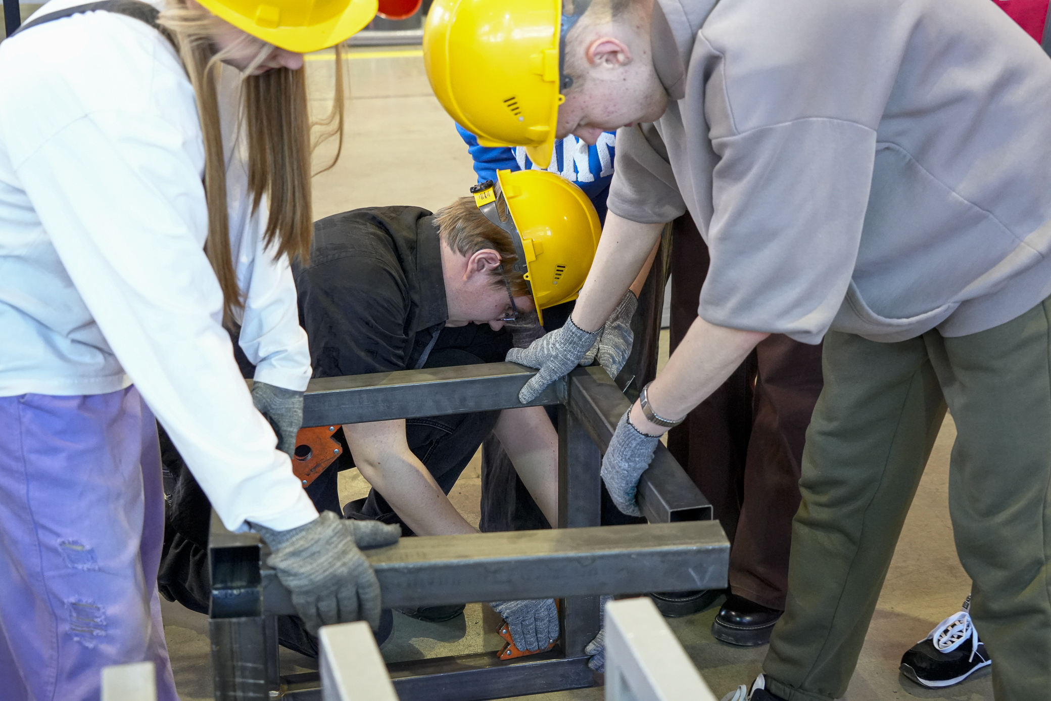 Школьники Первоуральска познакомились с программой «Будь профи»