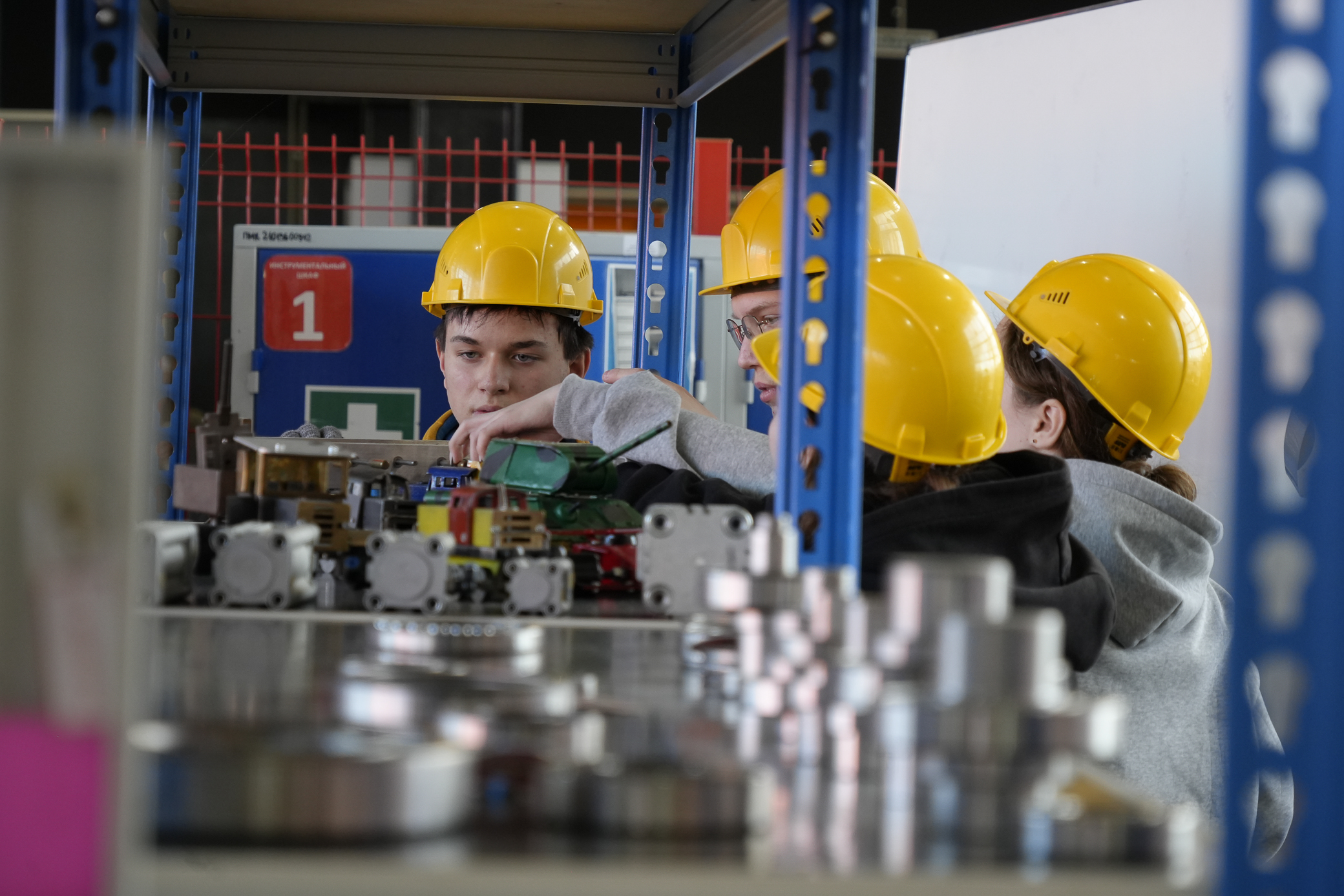 Школьники Первоуральска познакомились с программой «Будь профи»