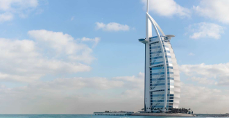 Модель нашли с переломами рук, ног и позвоночника после вечеринки у шейха