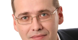 Замминистра ЖКХ, обвиняемый в получении взятки, ушел в отставку