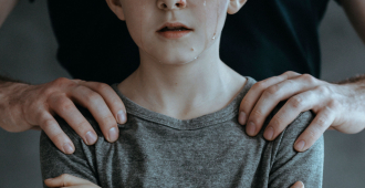 Екатеринбуржец заманил мальчика к педофилу и был задержан