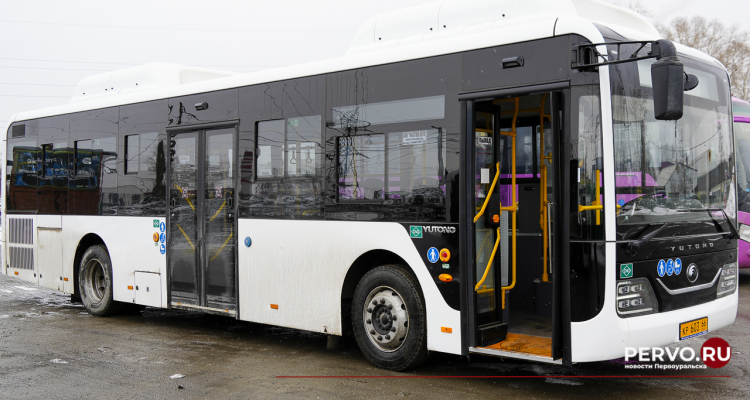 В Первоуральске на пригородную линию вывели новый автобус