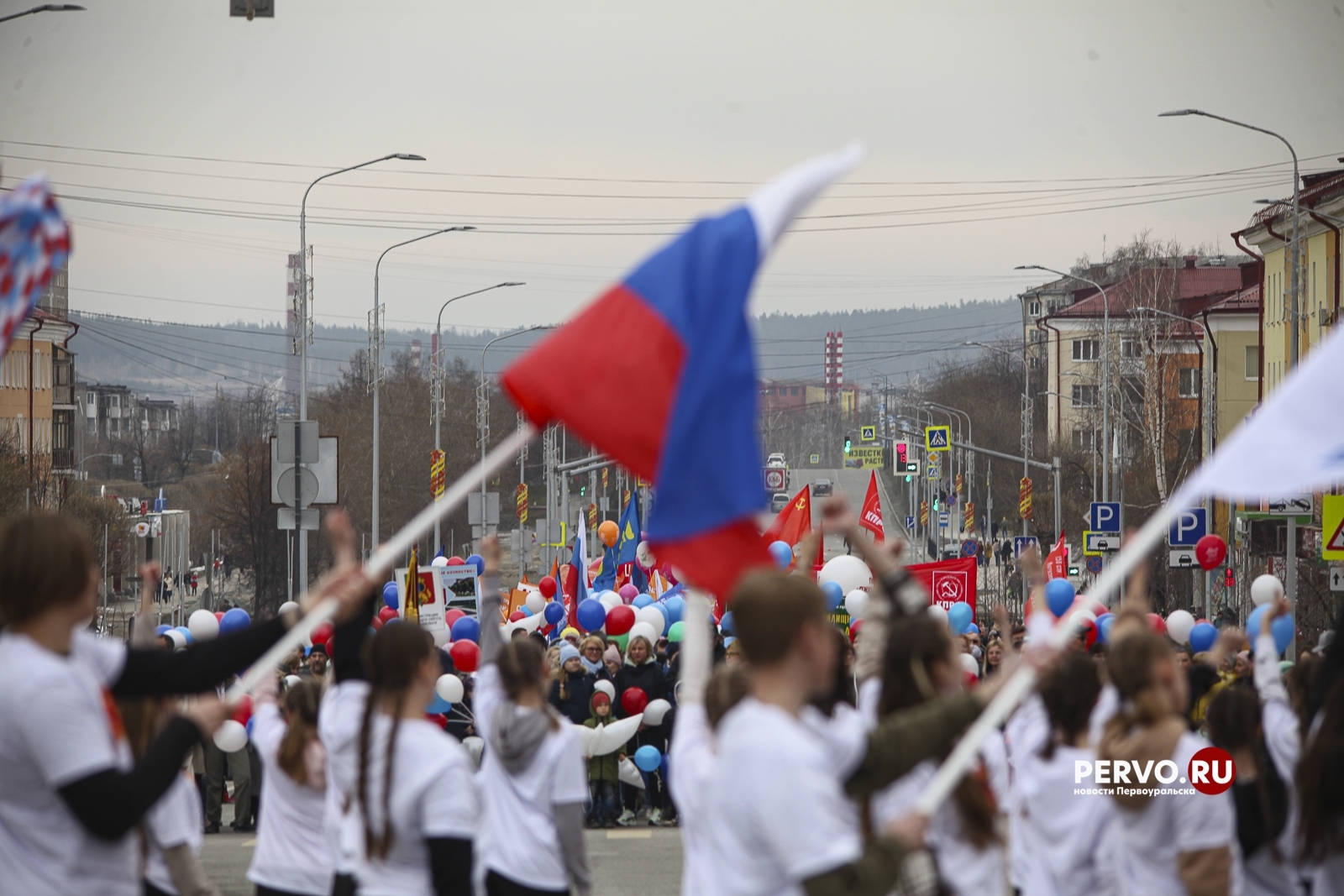 Роструд напомнили о выходных днях на майские праздники
