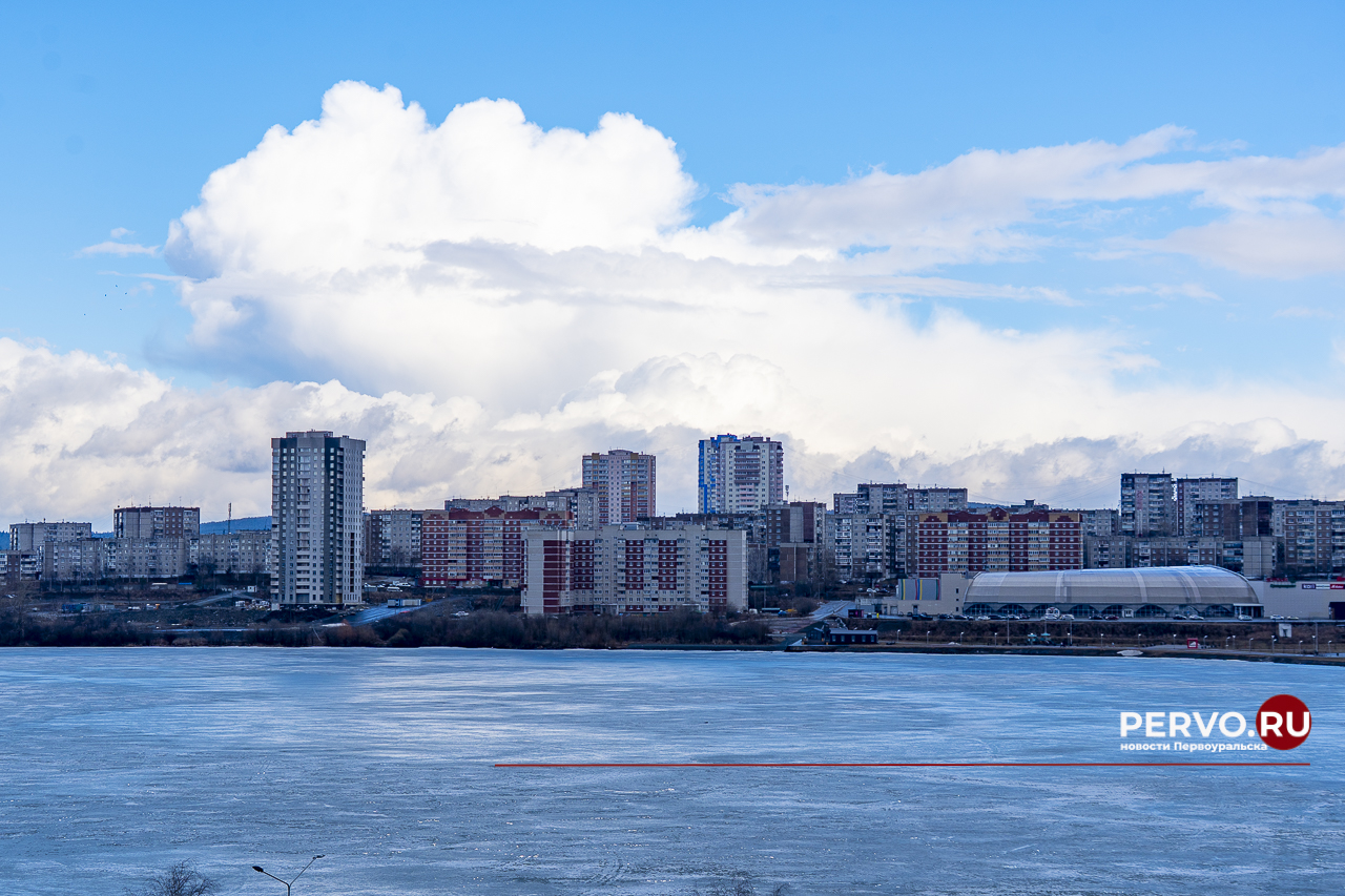 На Первоуральске в выходные ждут снег и потепление до +20