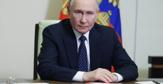 Путин поручил создать механизм блокировки звонков от мошенников