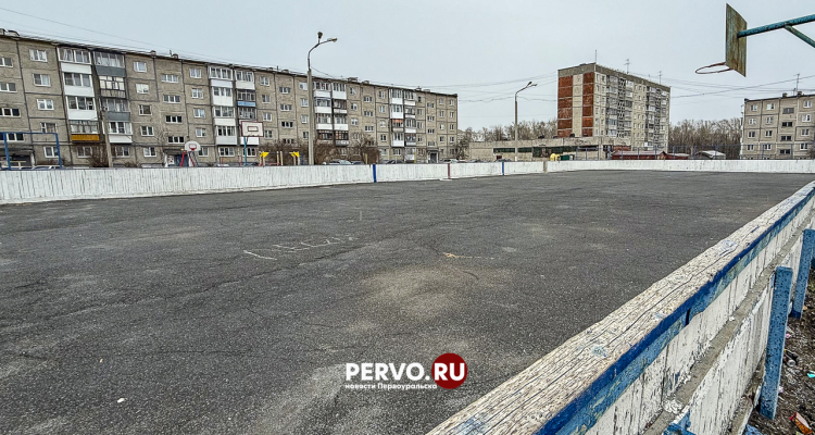 На улице Комсомольской появится новый корт