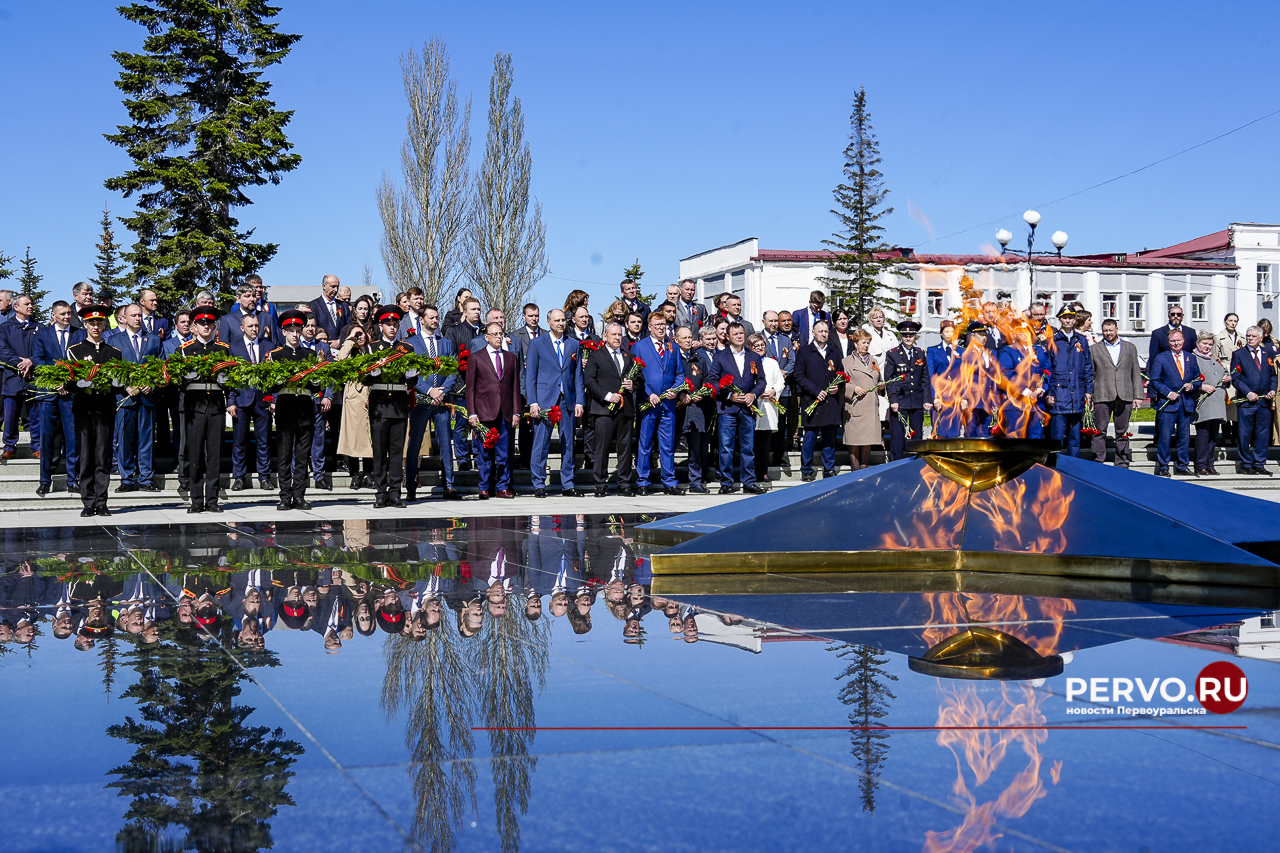 ПНТЗ реконструировал мемориал новотрубникам-героям Великой Отечественной войны