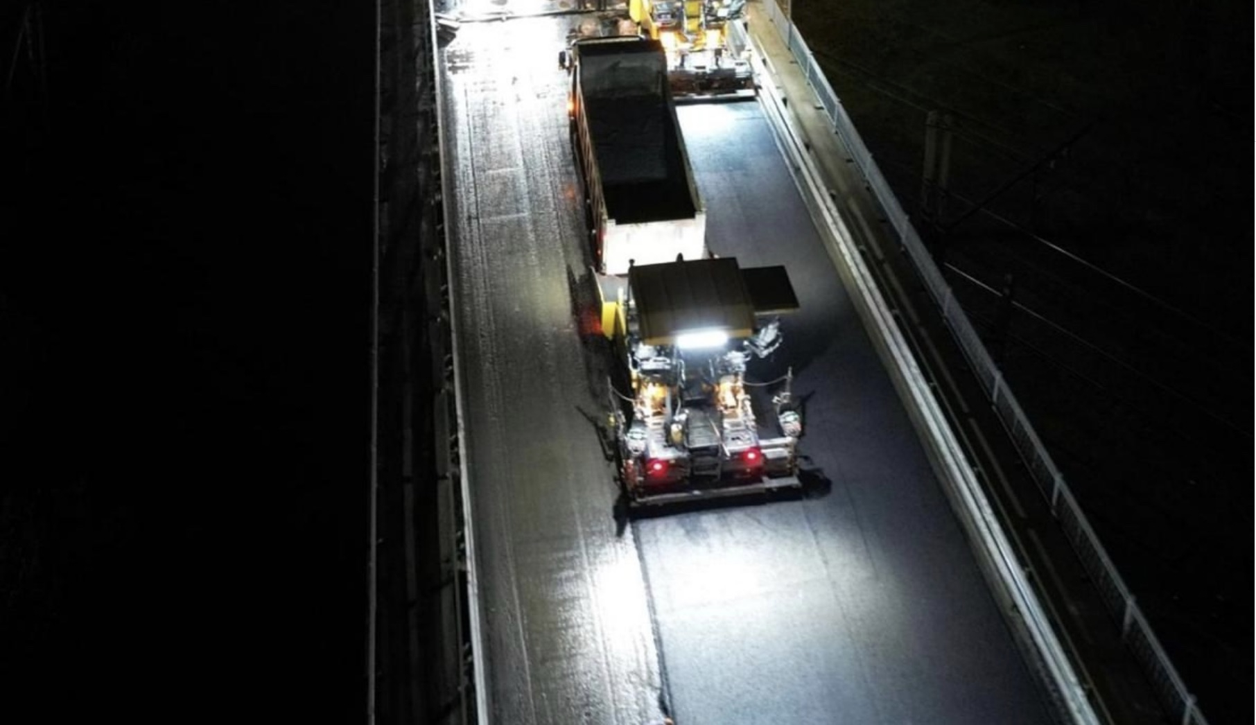 На Талицком путепроводе уложен новый асфальт