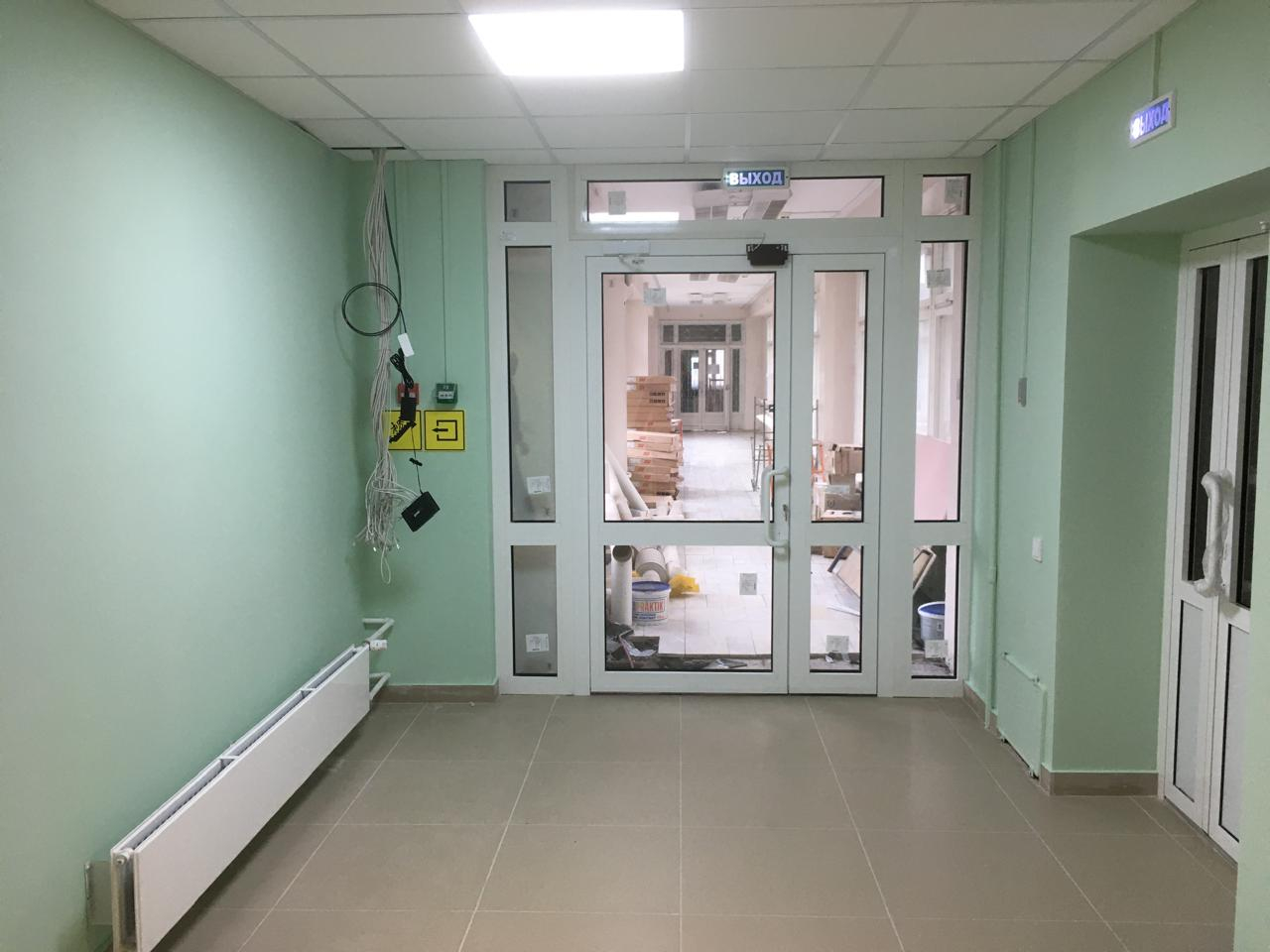 Благодаря национальному проекту поликлиники, ОВП и ФАП ремонтируются и благоустраиваются