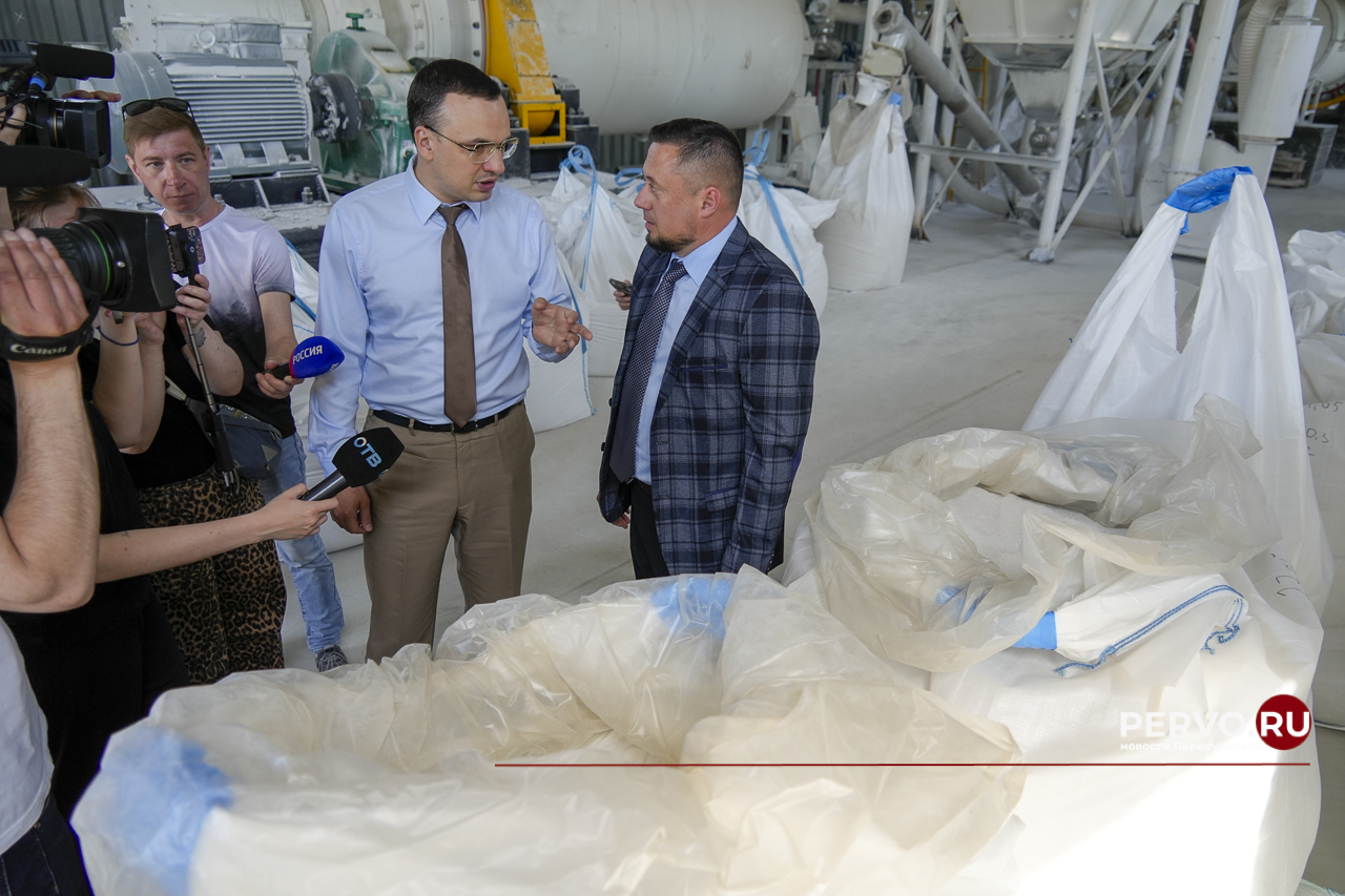 Под Первоуральском состоялось открытие произодства по импортозамещению высокопрозрачное стекло