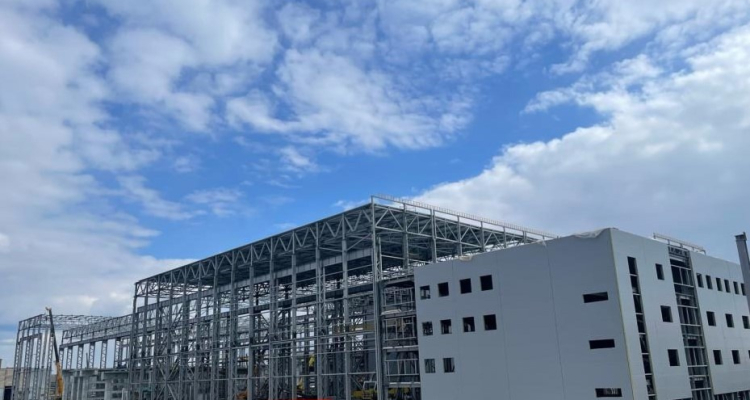 Завод «Хромпик» строит новые цеха по производству хромовых соединений