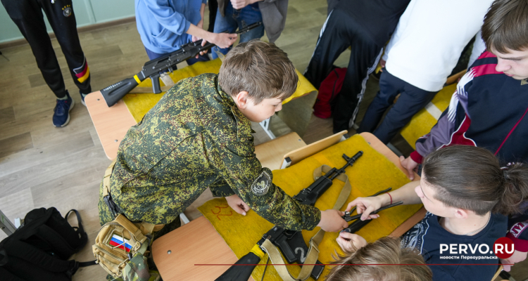 Сегодня стартовали пятидневные военные сборы школьников