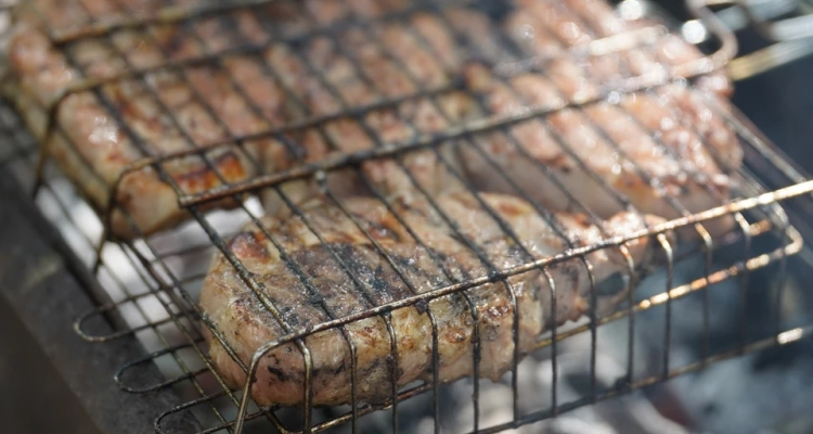 В магазинах и на рынках продолжается рост цен на мясо