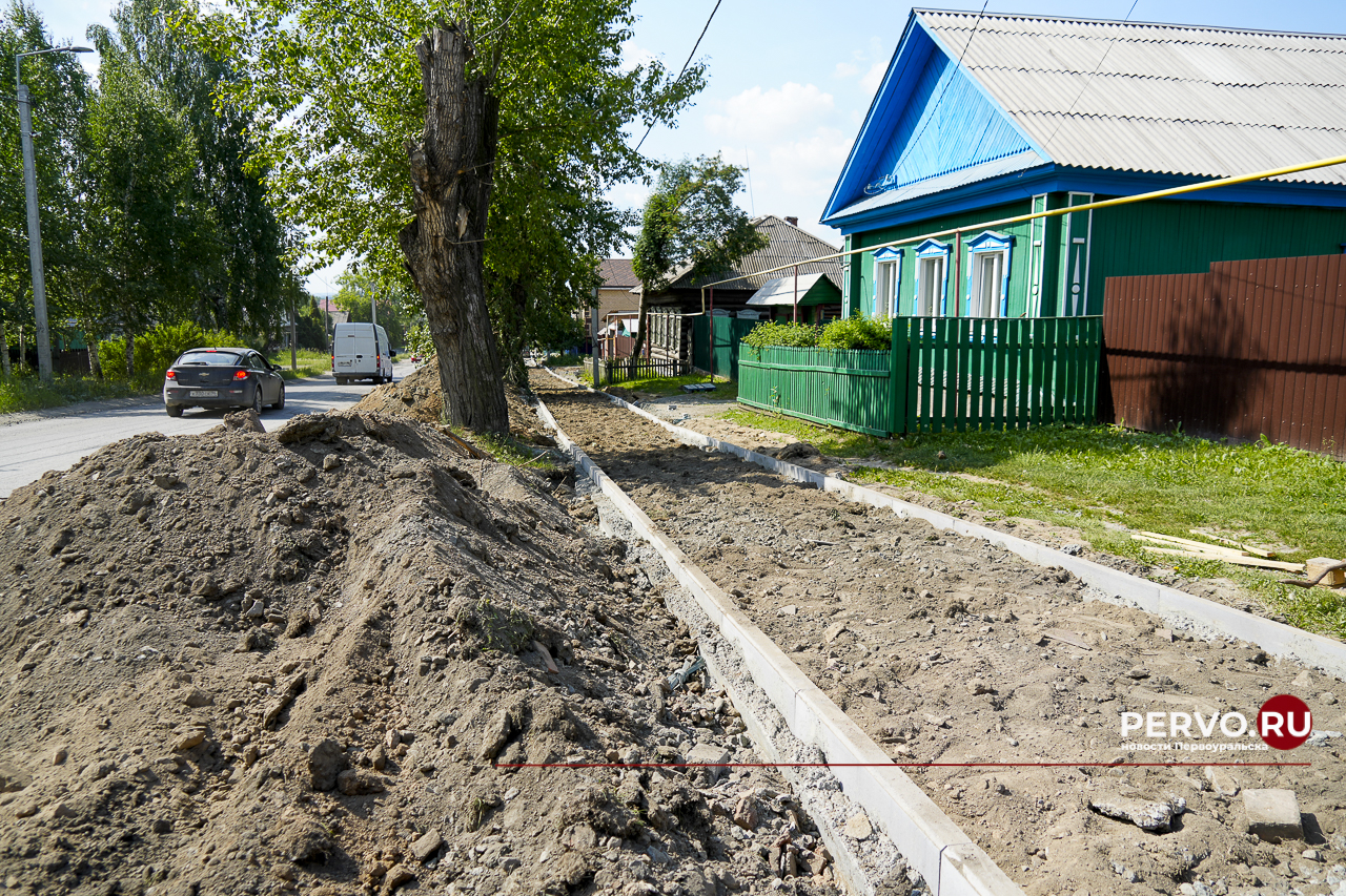 На Динасовском шоссе приступают к укладке второго слоя асфальта
