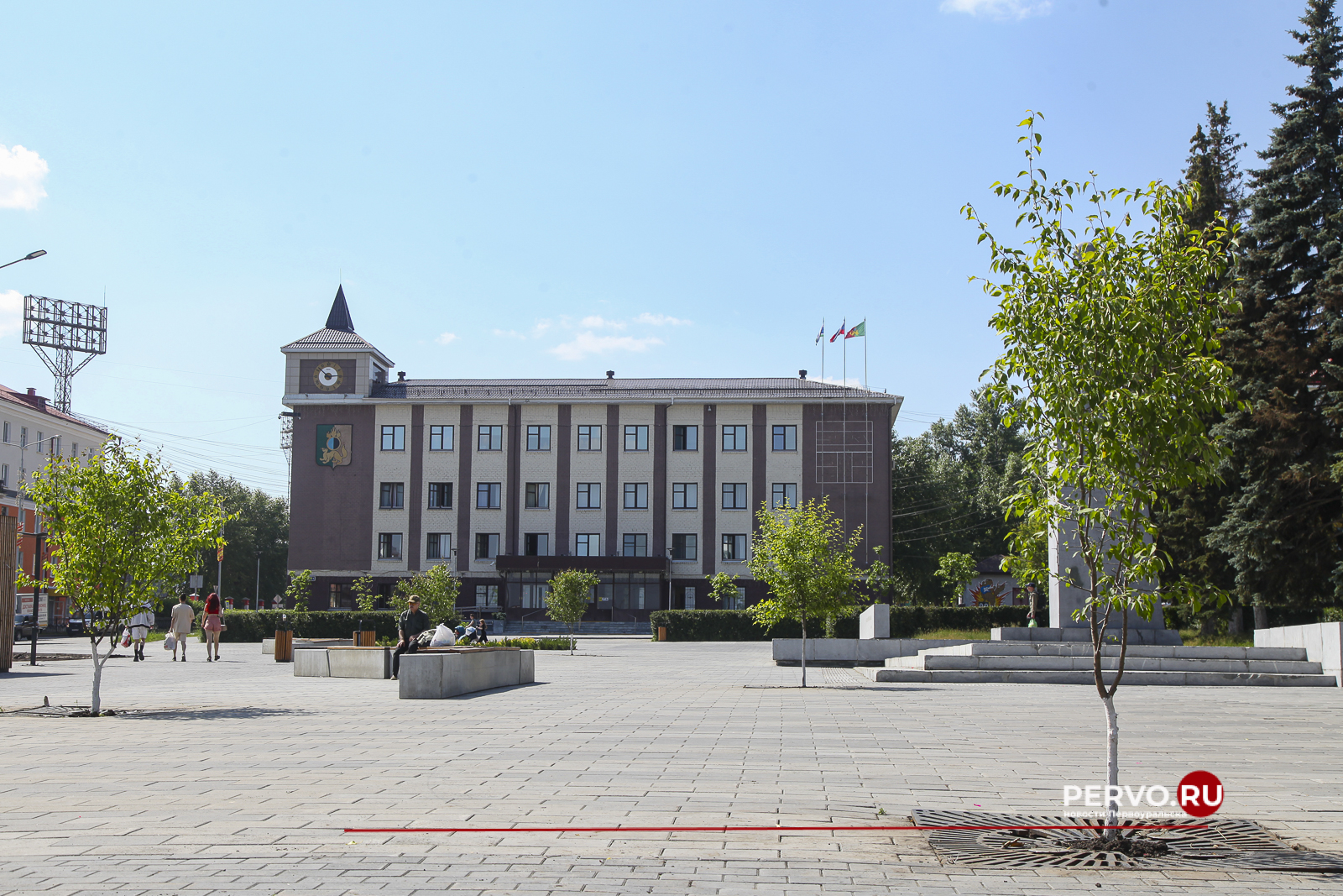 Депутатам рассказали о деятельности комиссии по делам несовершеннолетних