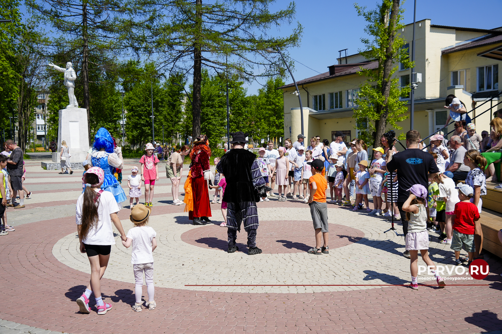 Улыбки, солнце и веселье: в Первоуральске отметили День защиты детей