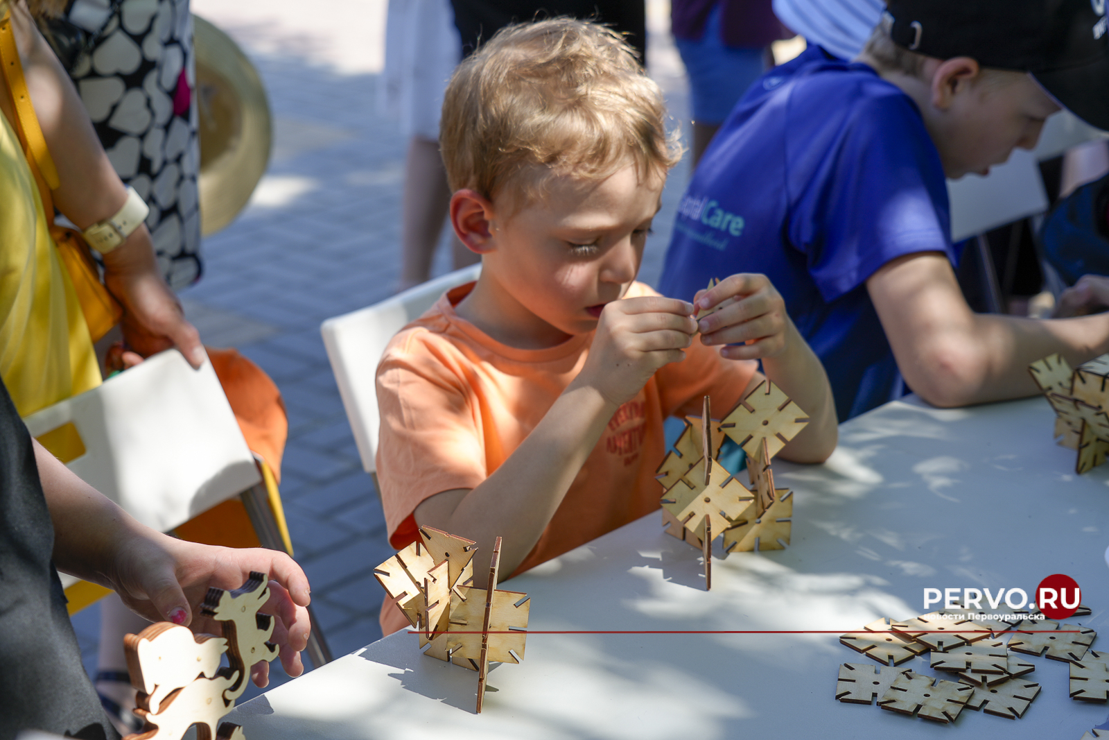 Улыбки, солнце и веселье: в Первоуральске отметили День защиты детей