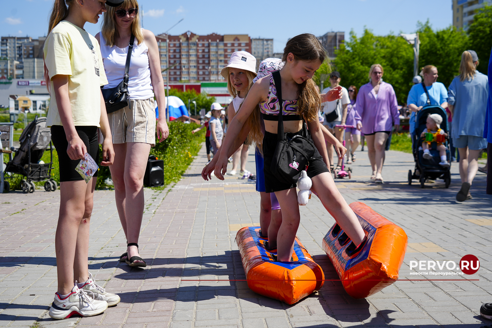 Улыбки, солнце и веселье: в Первоуральске отметили День защиты детей