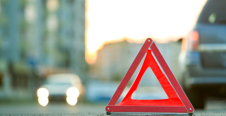 Под Мурманском автобус влетел в бетонное ограждение