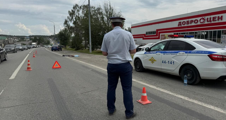 Автоинспекторы выясняют обстоятельства смертельного ДТП