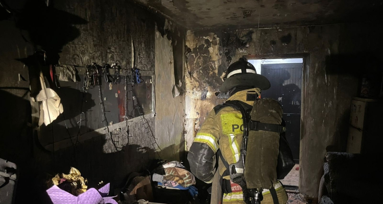 В Первоуральске горела крыша 5-этажного жилого дома