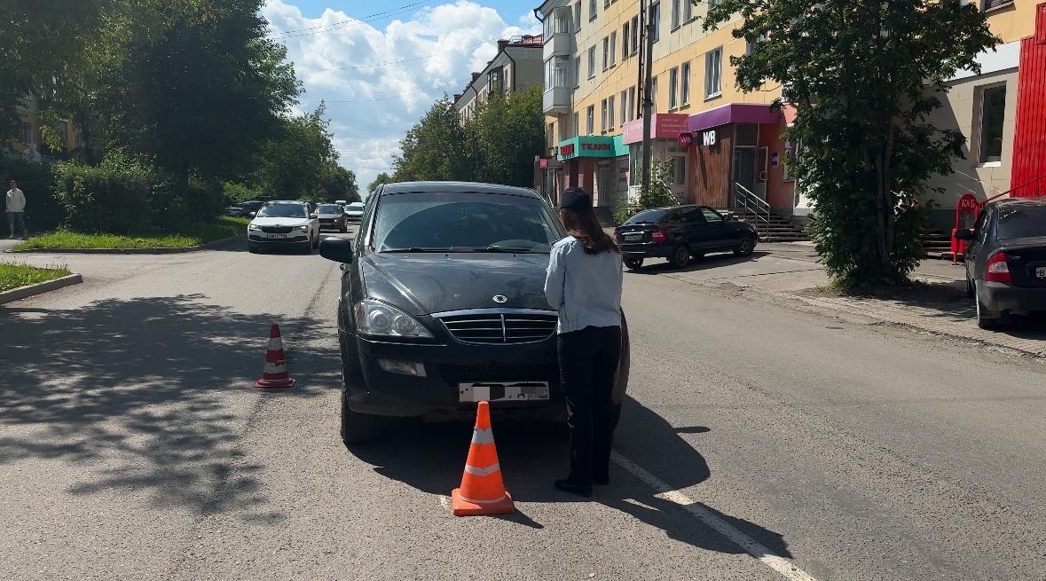 Автоинспекторы устанавливают обстоятельства ДТП с участием ребёнка