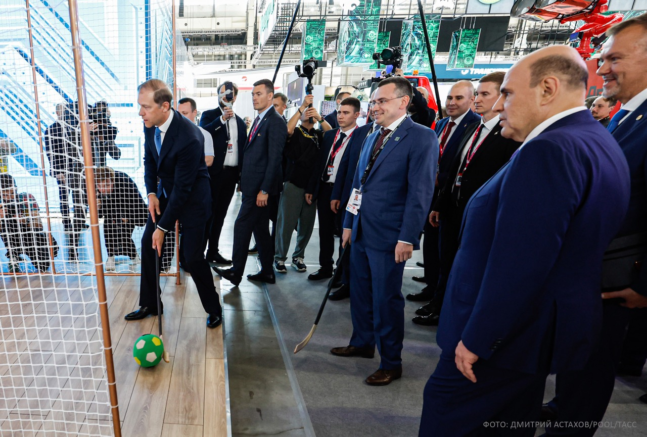 Представители Правительства РФ ознакомились с разработками ГК «Полипласт»