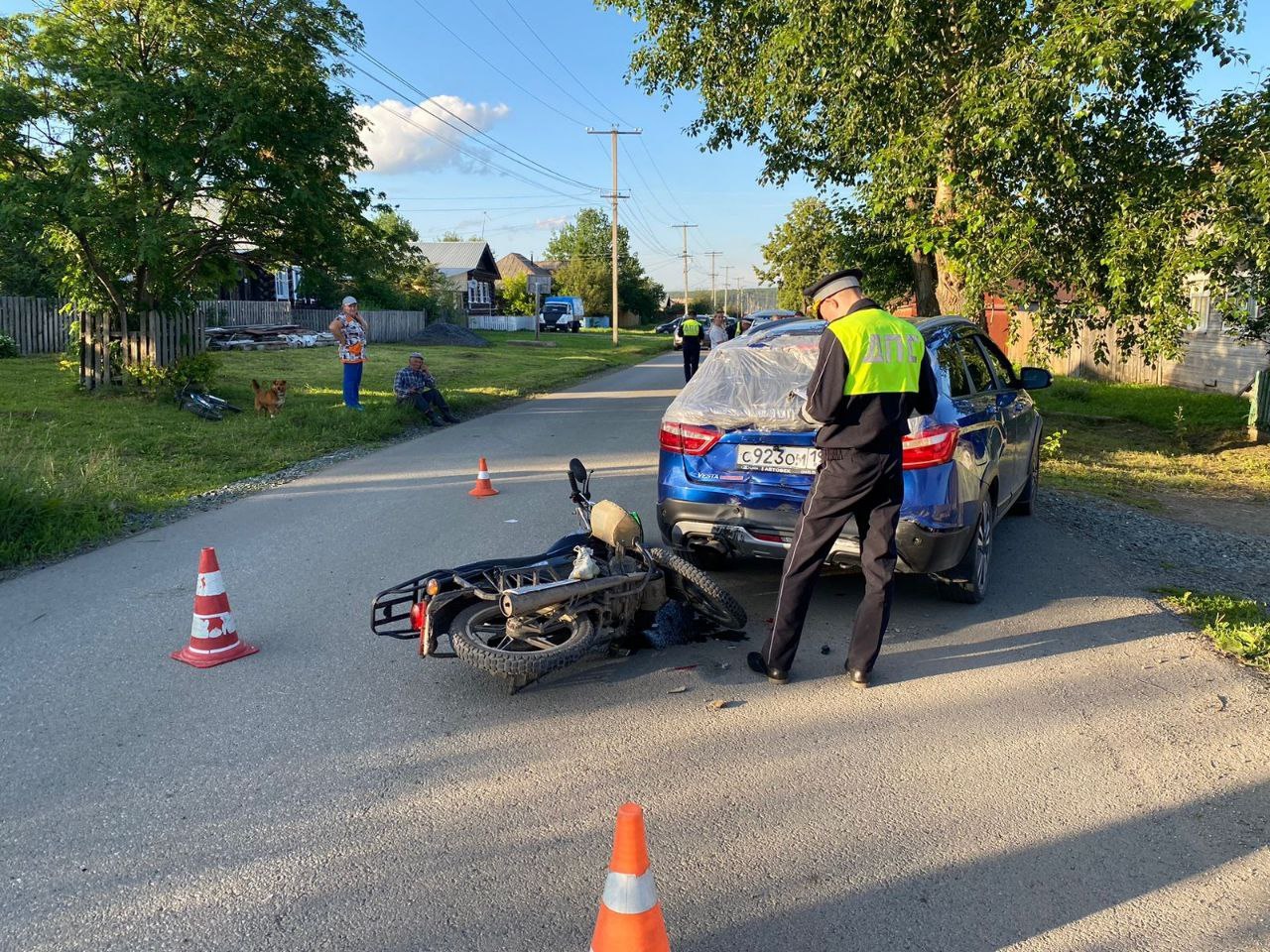 Подросток без прав спровоцировал ДТП на мопеде