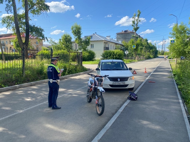 Несовершеннолетний водитель питбайка попал в ДТП