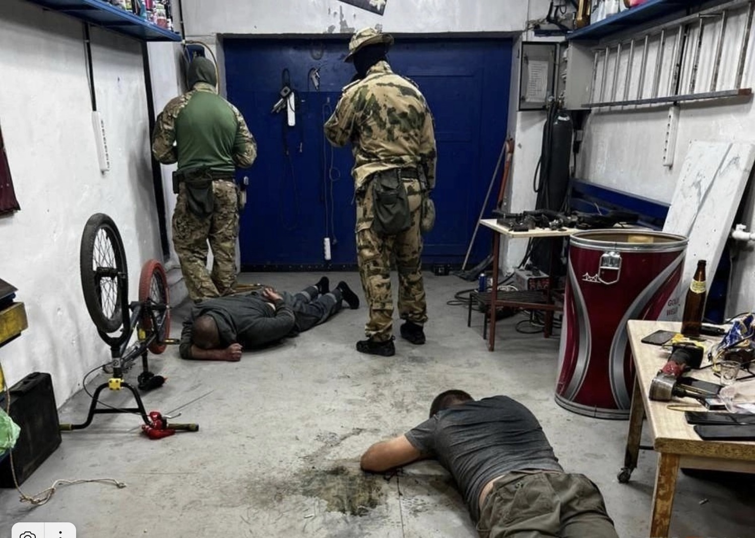 Нарколабораторию, маскировавшуюся под автосервис, накрыли в Первоуральске