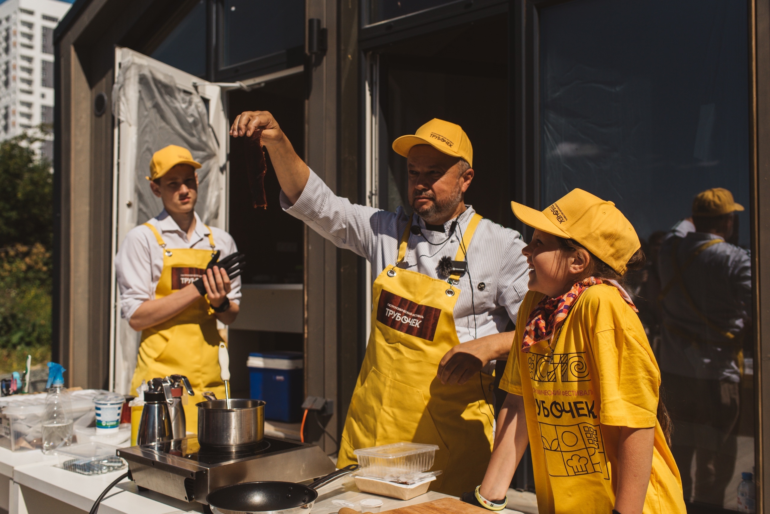 Праздник вкуса и хруста: как прошел фестиваль трубочек в Первоуральске