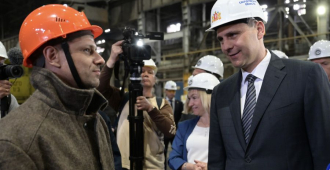 Денис Паслер дал старт работе нового агрегата на Кушвинском заводе прокатных валков