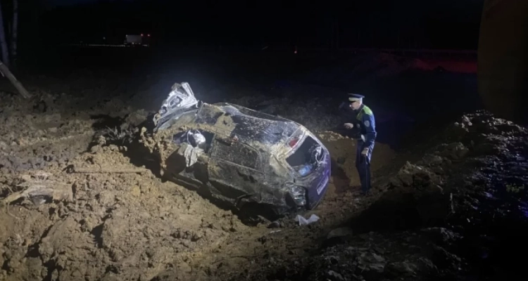 Под Первоуральском на трассе погиб мужчина