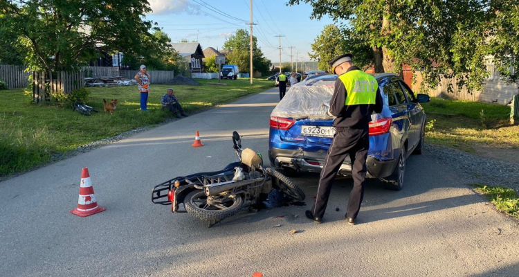 Подросток без прав спровоцировал ДТП на мопеде