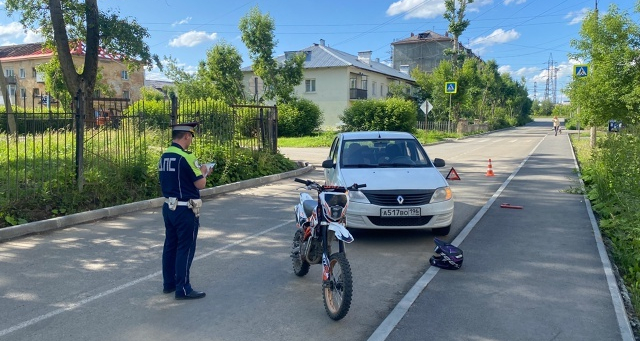 Несовершеннолетний водитель питбайка попал в ДТП