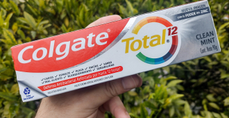 Известную зубную пасту запретили в некоторых странах мира