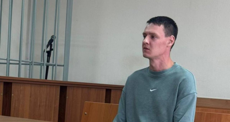 За избиение задержанного, экс-полицейский получил условный срок