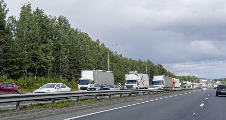 На содержание дорог власти выделили 1,7 миллиарда рублей