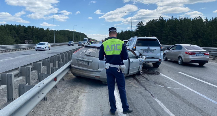 На федеральной трассе Пермь - Екатеринбург произошло два серьёзных ДТП