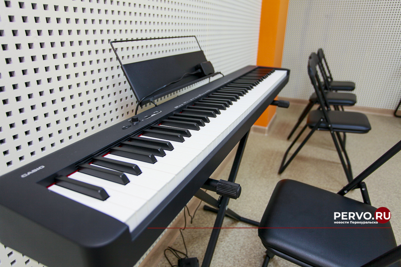 В школах на уроках музыки рекомендовано слушать песни Shaman и Газманова