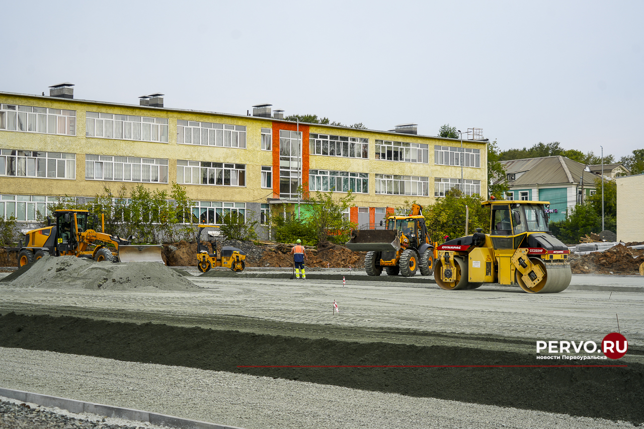 В городе обновляют школьные стадионы и создают условия для спортивного развития детей
