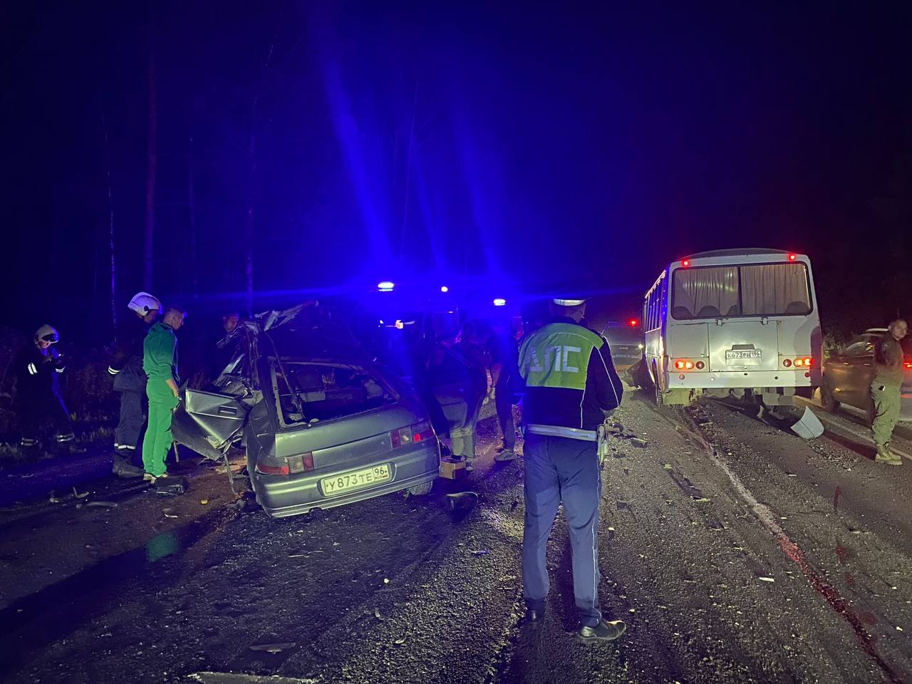 Два человека погибли в ДТП с автобусом под Первоуральском