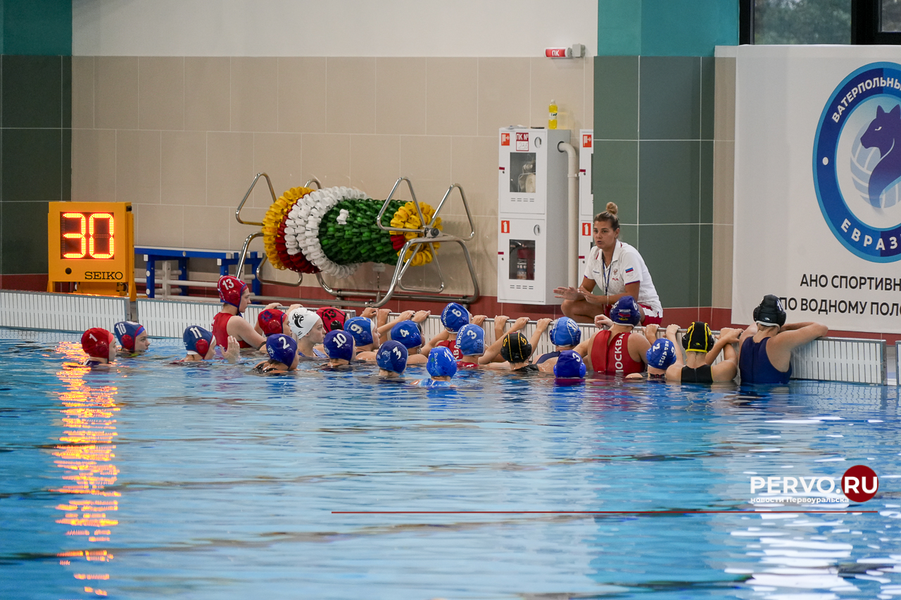 В Первоуральске «Евразия» провела товарищеский матч с молодёжной сборной России