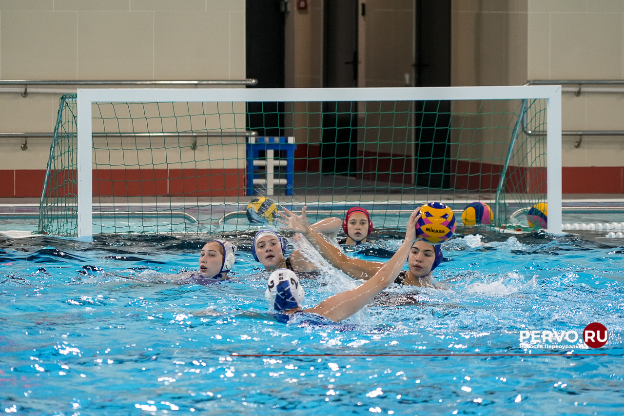 В Первоуральске «Евразия» провела товарищеский матч с молодёжной сборной России