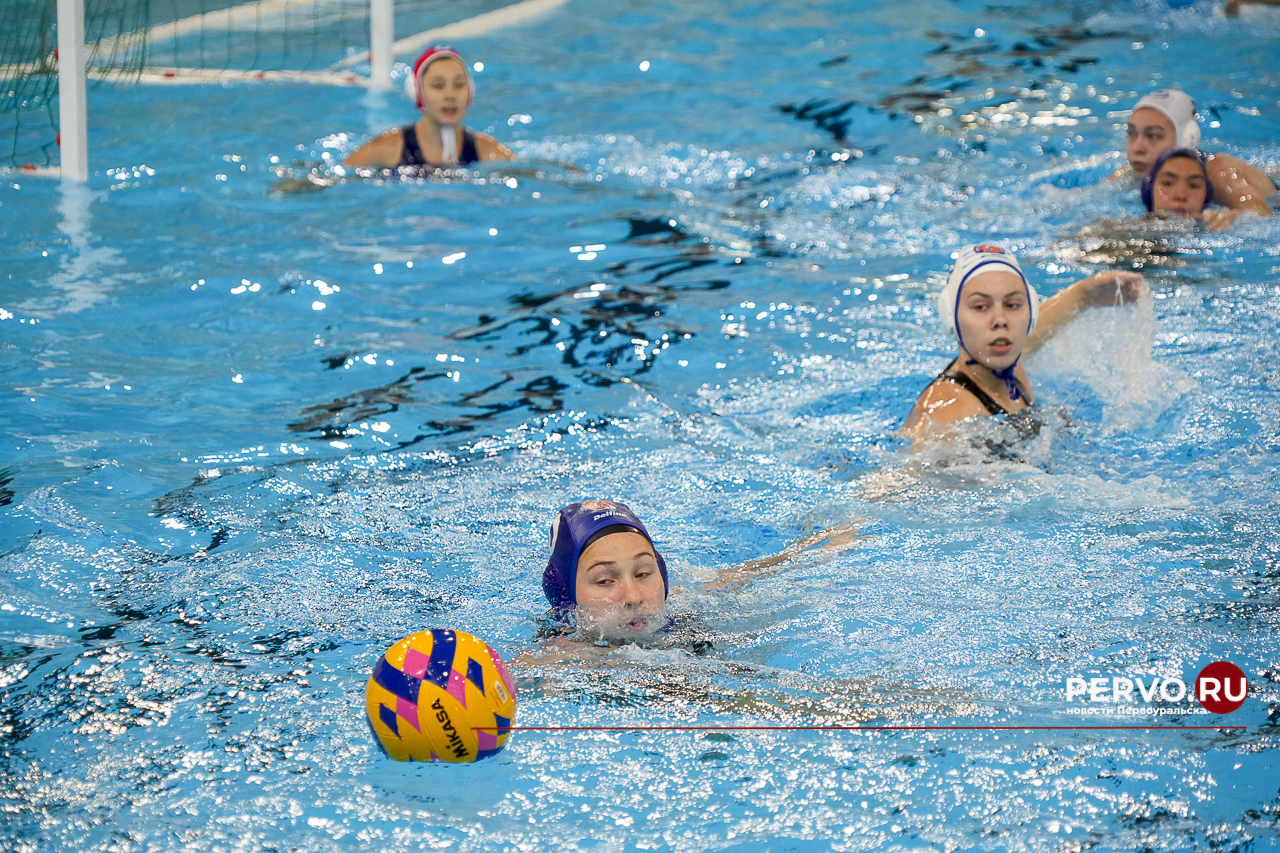 В Первоуральске «Евразия» провела товарищеский матч с молодёжной сборной России