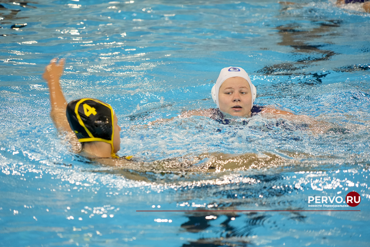 В Первоуральске «Евразия» провела товарищеский матч с молодёжной сборной России