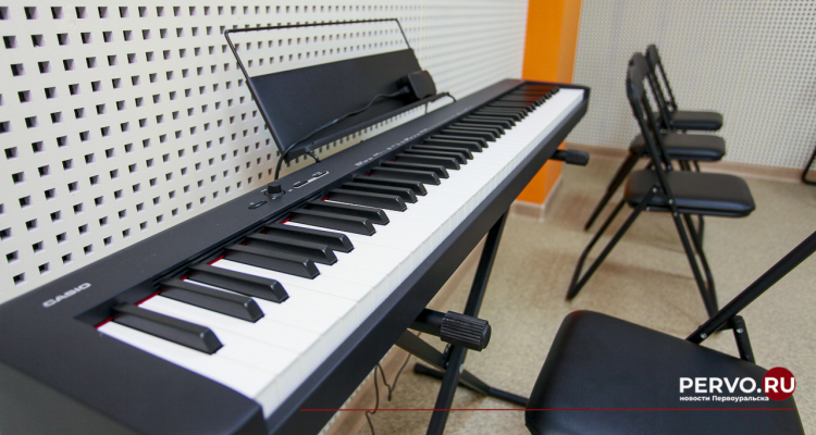 В школах на уроках музыки рекомендовано слушать песни Shaman и Газманова